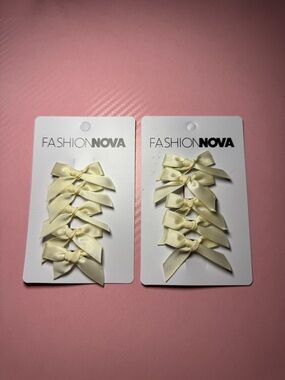 Fashion Nova Bow Clips - Pack of 10